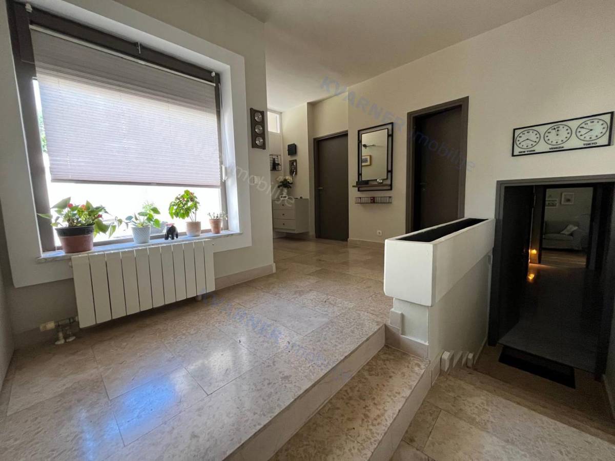 Casa Njivice, 270m2