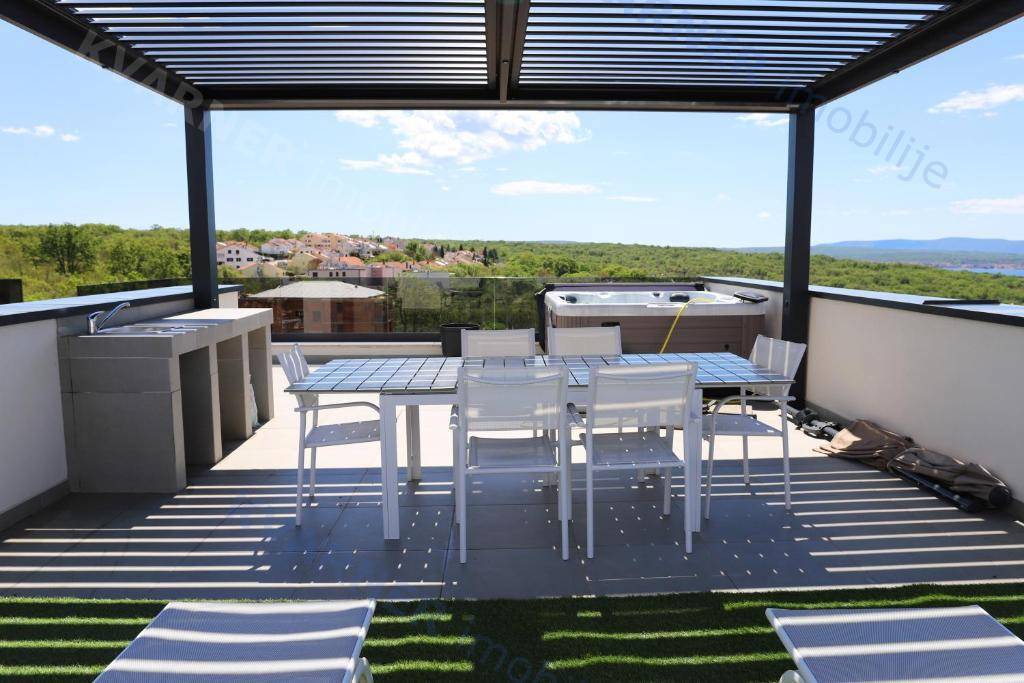 Appartamento Njivice, 74,47m2