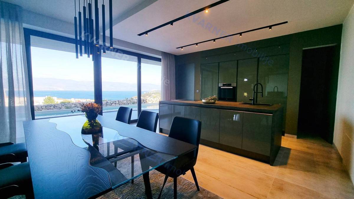 Casa Vrbnik, 240m2