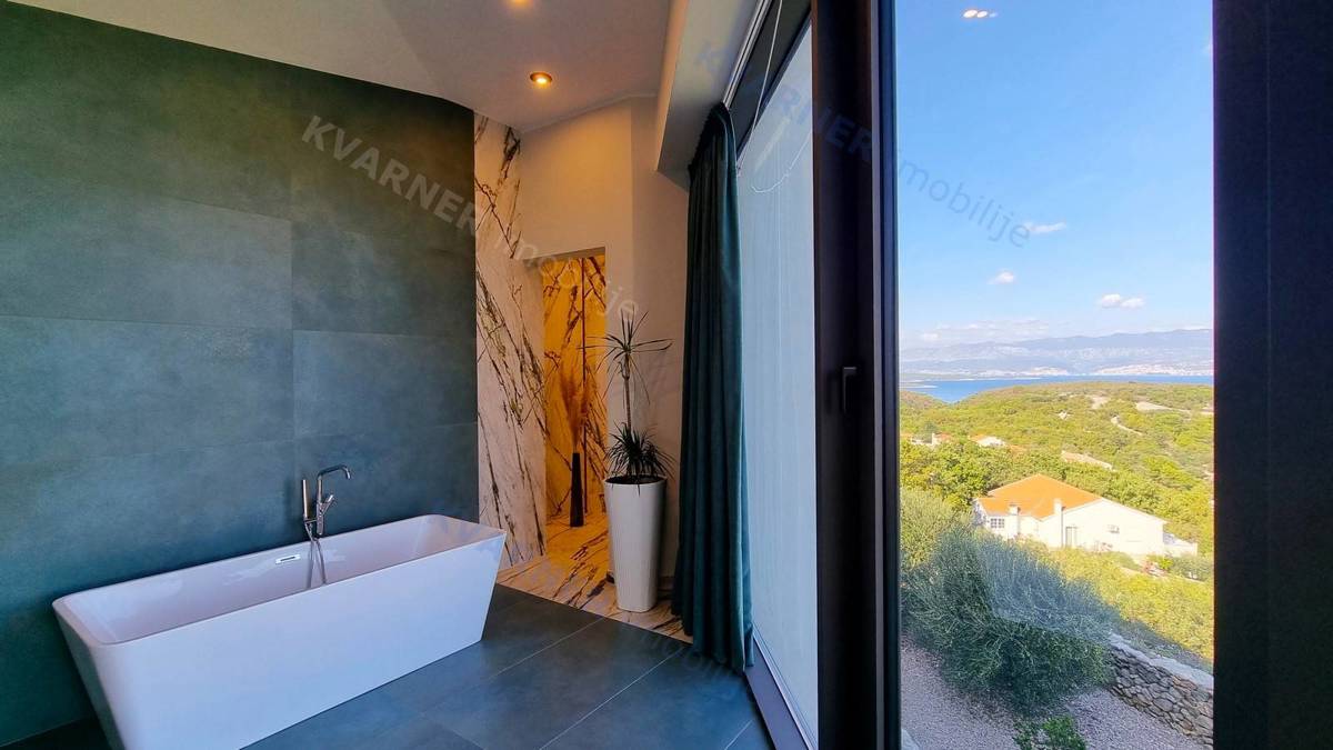 Casa Vrbnik, 240m2