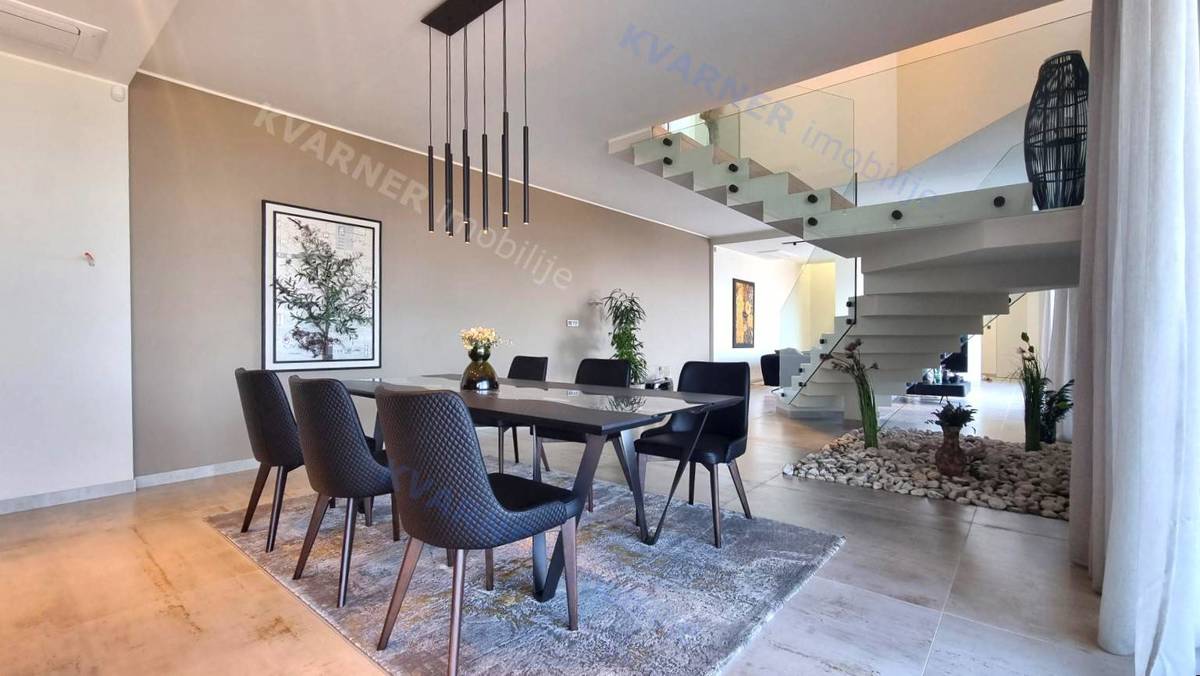 Casa Vrbnik, 240m2