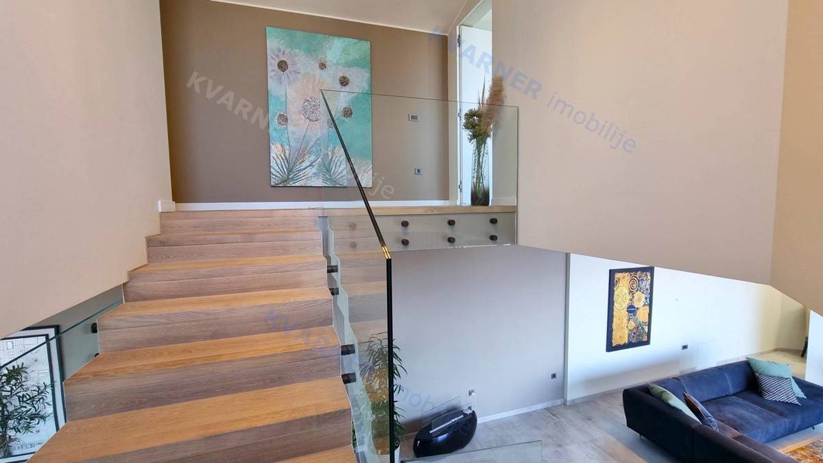 Casa Vrbnik, 240m2
