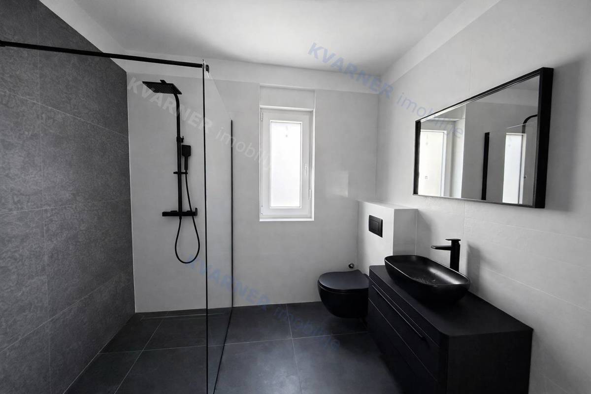 Appartamento Uvala Soline, 68m2