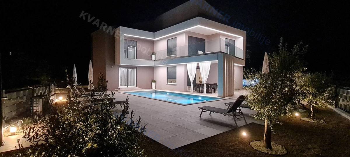 Casa Vrbnik, 175,50m2