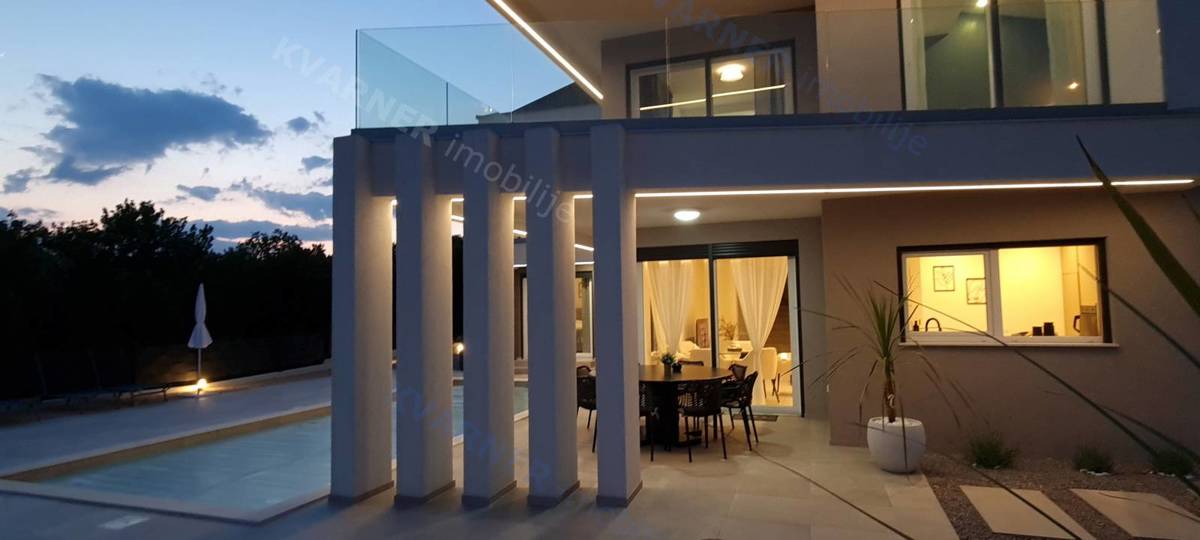 Casa Vrbnik, 175,50m2