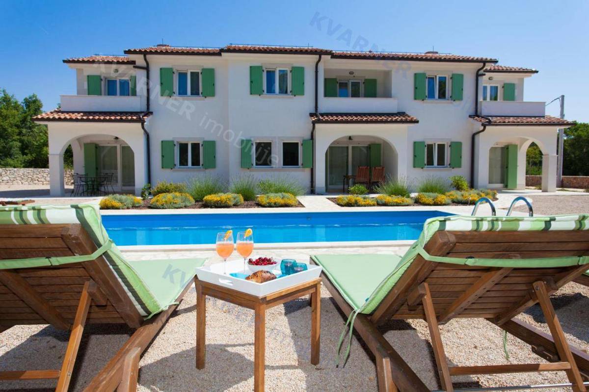 Casa Dobrinj, 232m2