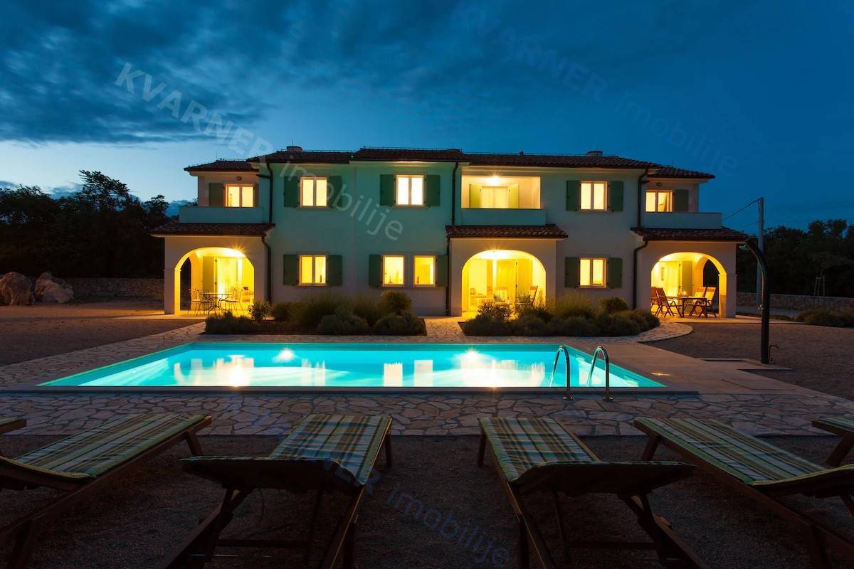 Casa Dobrinj, 232m2