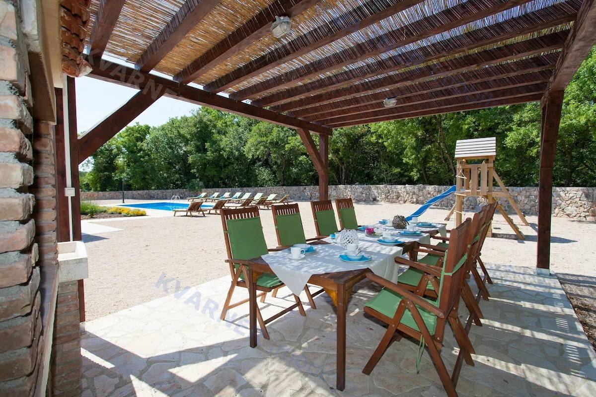 Casa Dobrinj, 232m2