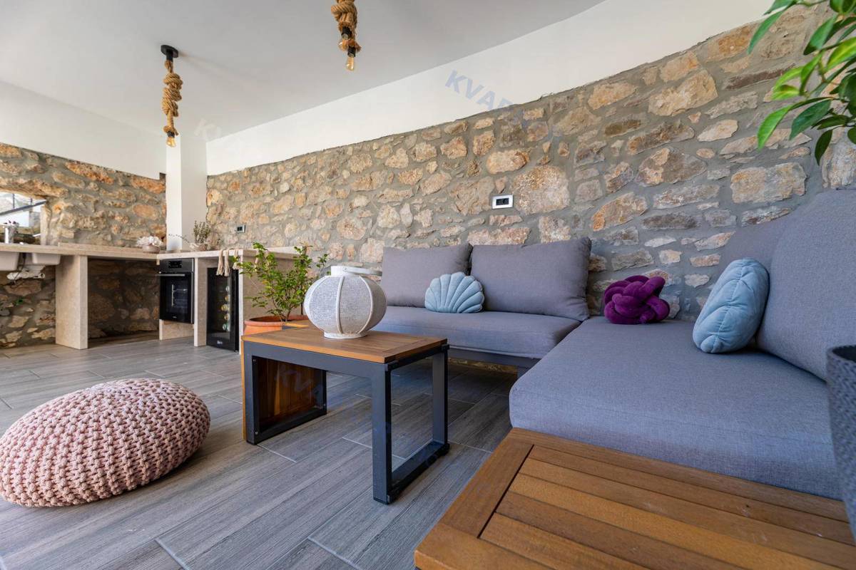 Casa Vrbnik, 254m2