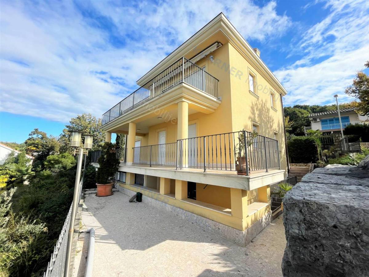 Casa Njivice, 230m2