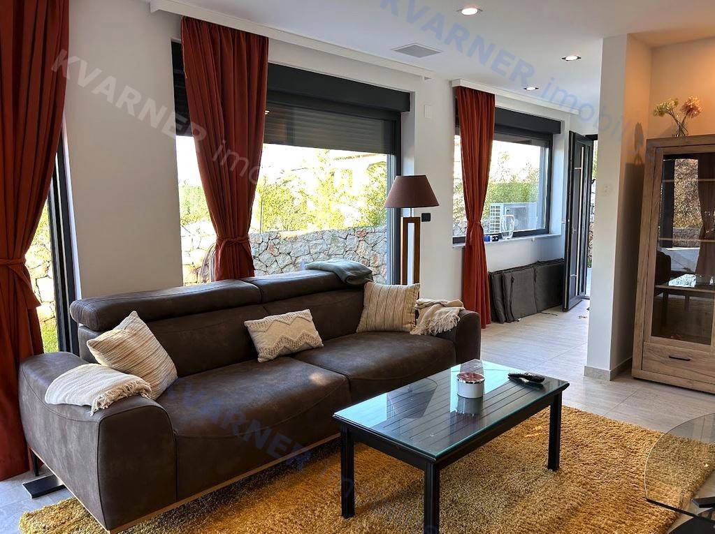 Casa Dobrinj, 226m2