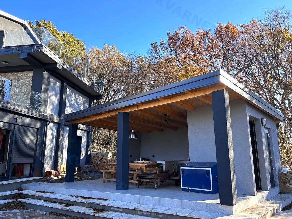 Casa Dobrinj, 226m2