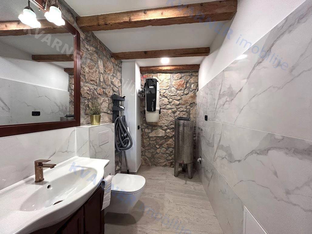 Casa Dobrinj, 226m2