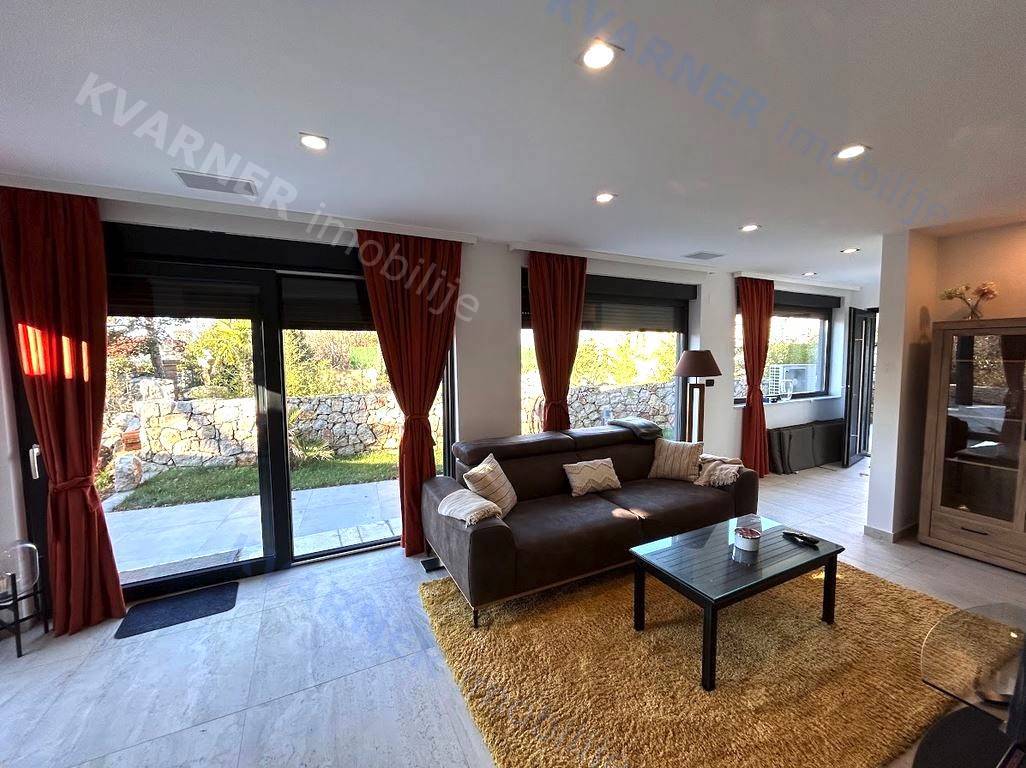 Casa Dobrinj, 226m2
