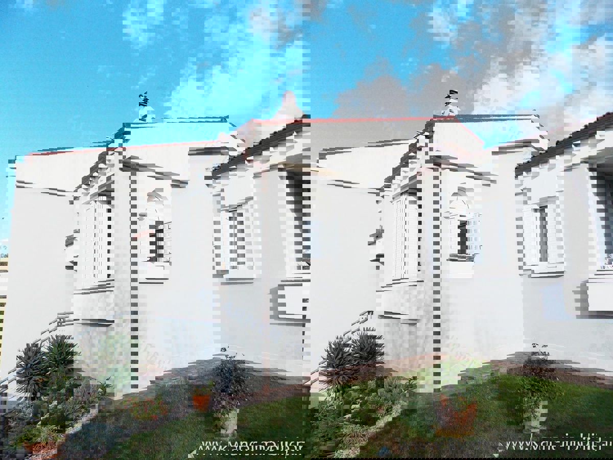 Casa Njivice, Omišalj, 305m2