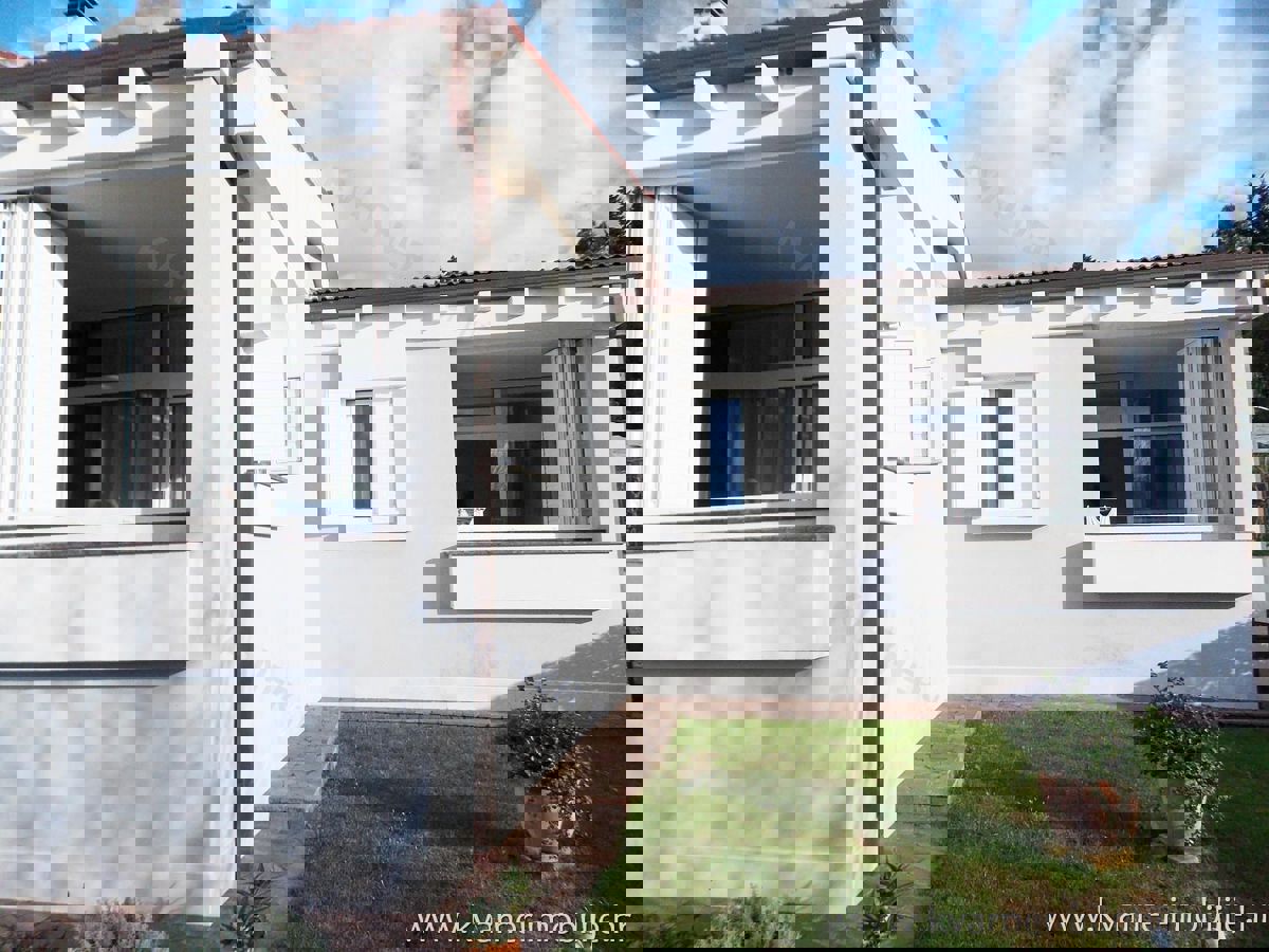 Casa Njivice, Omišalj, 305m2