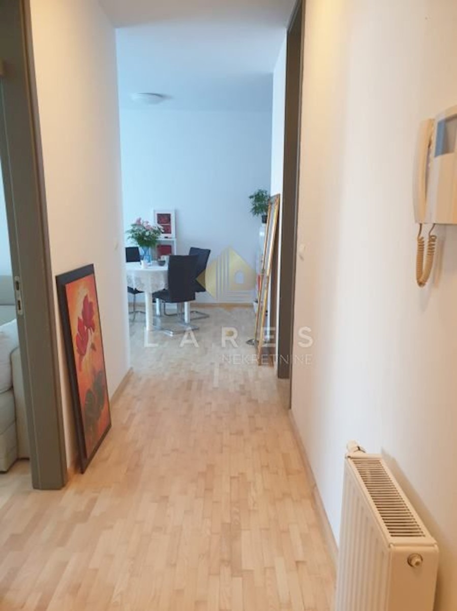 Appartamento Donji grad, Osijek, Krstova, 71m2