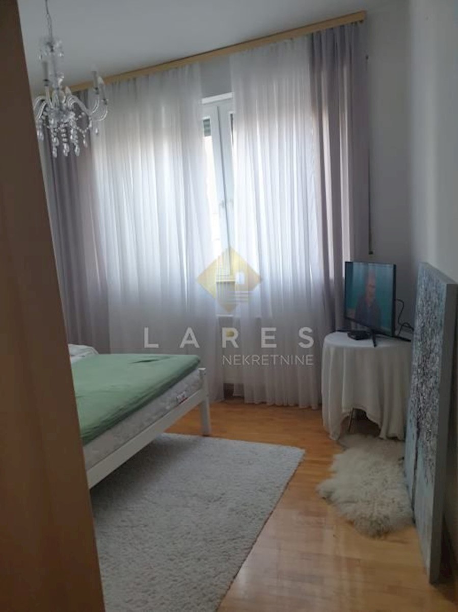 Appartamento Donji grad, Osijek, Krstova, 71m2