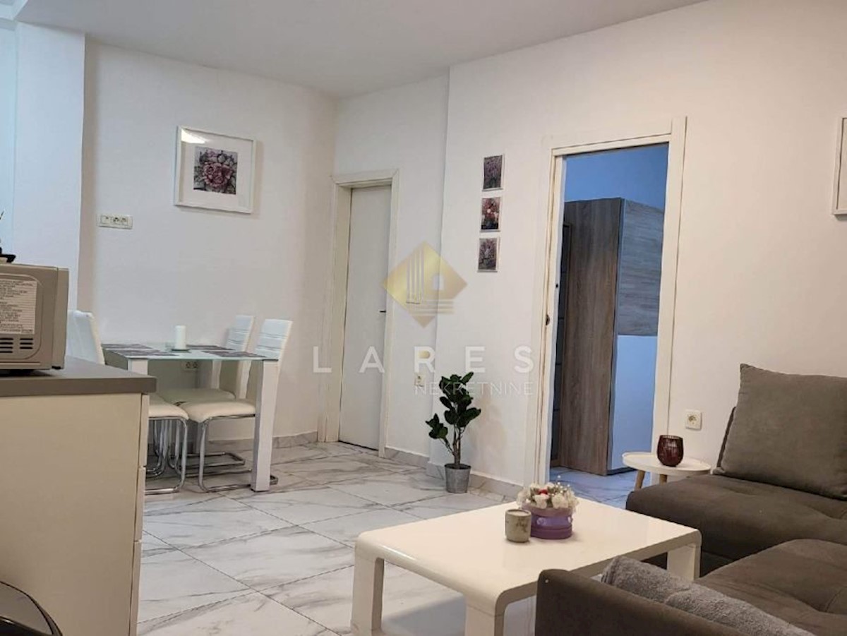 Appartamento Zora, Opatija, OPATIJA, 38m2