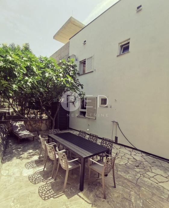 Casa Rovanjska, Jasenice, 140m2