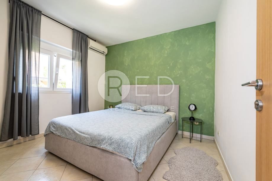 Casa Rovanjska, Jasenice, 140m2