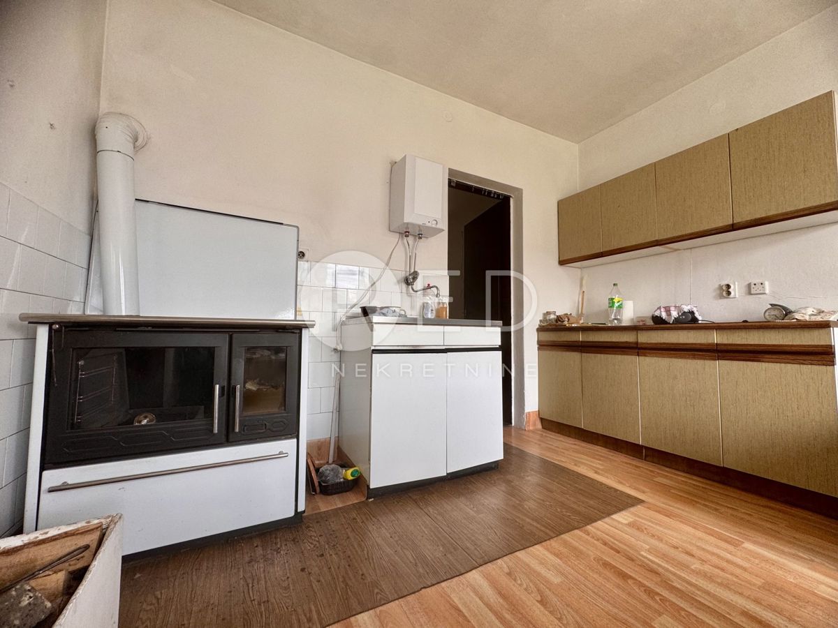 Casa Lijevo Sredičko, Pisarovina, 100m2