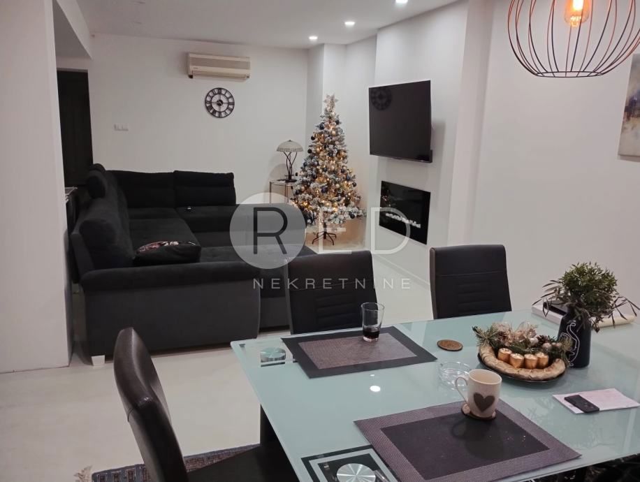 Appartamento Privlaka, 84m2