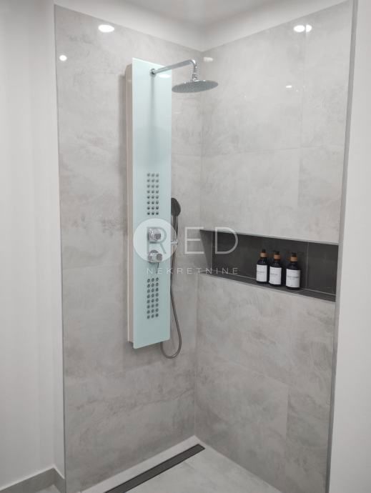 Appartamento Privlaka, 84m2