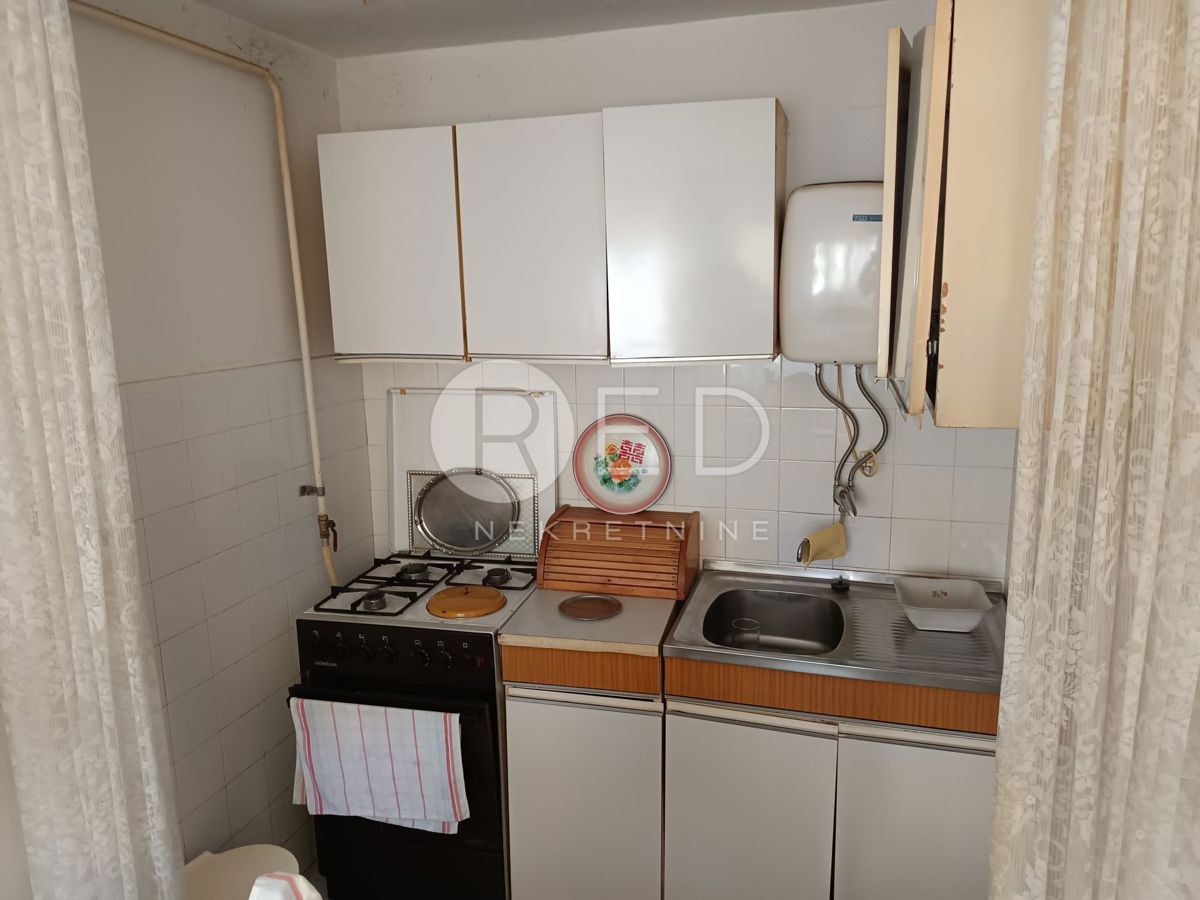 Casa Retfala, Osijek, Retfala - blizina Pampasa, 235m2