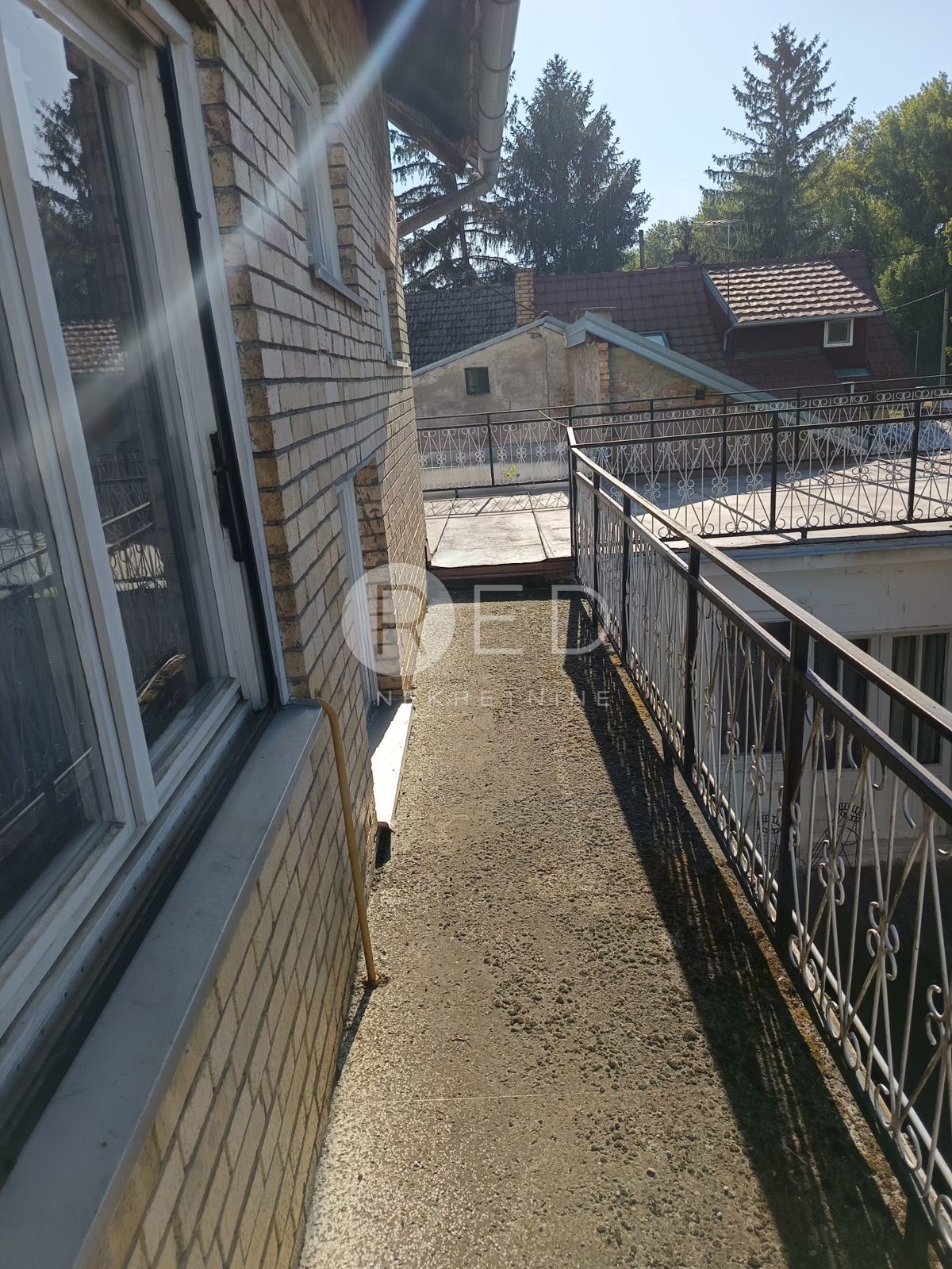 Casa Retfala, Osijek, Retfala - blizina Pampasa, 235m2