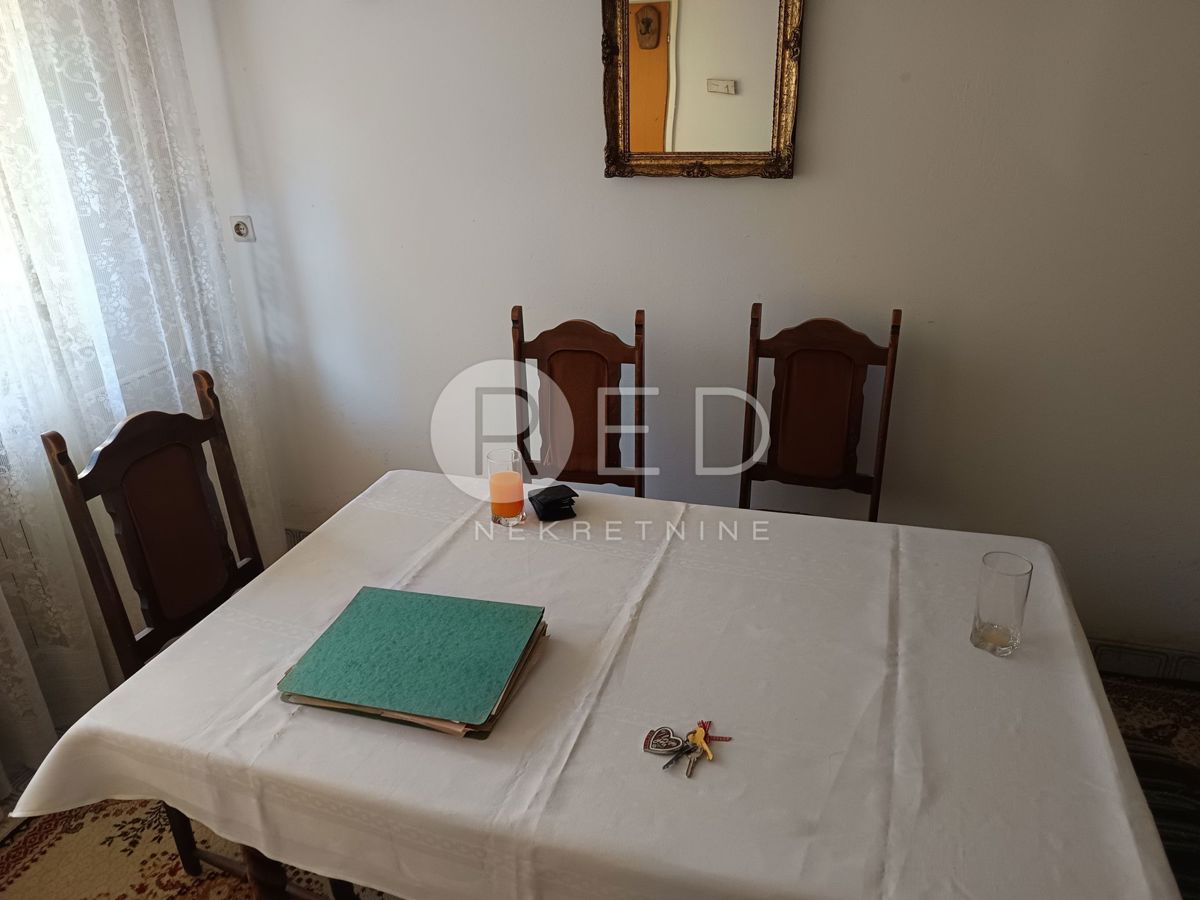 Casa Retfala, Osijek, Retfala - blizina Pampasa, 235m2