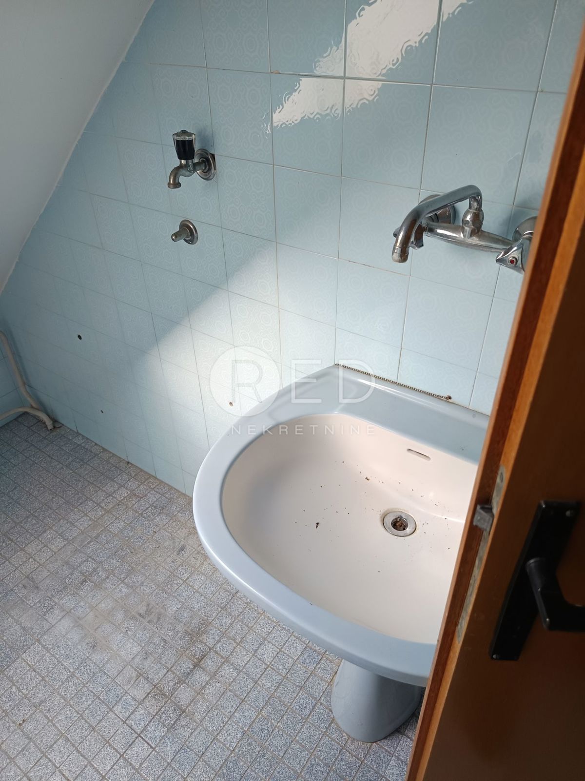 Casa Retfala, Osijek, Retfala - blizina Pampasa, 235m2