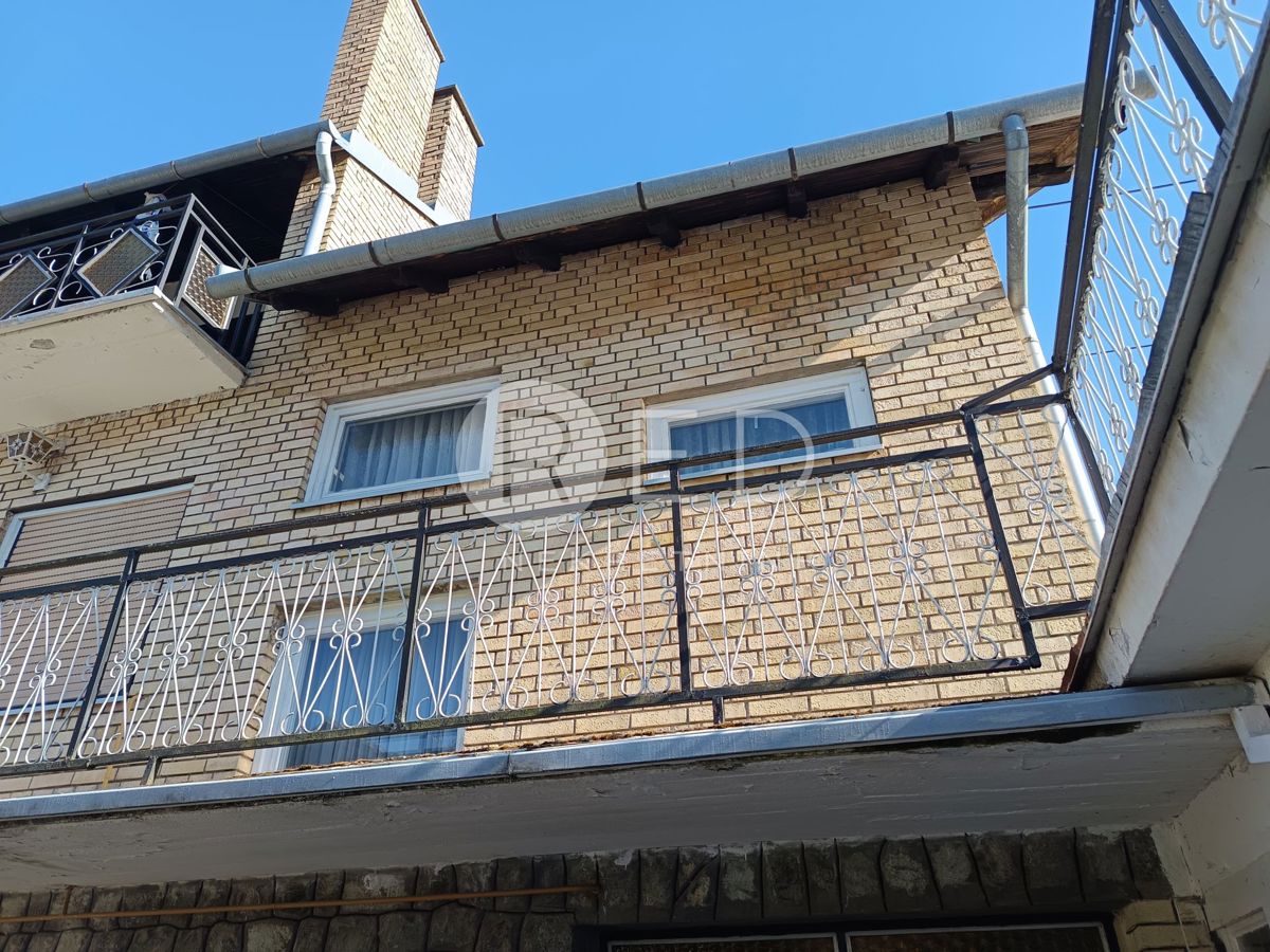 Casa Retfala, Osijek, Retfala - blizina Pampasa, 235m2