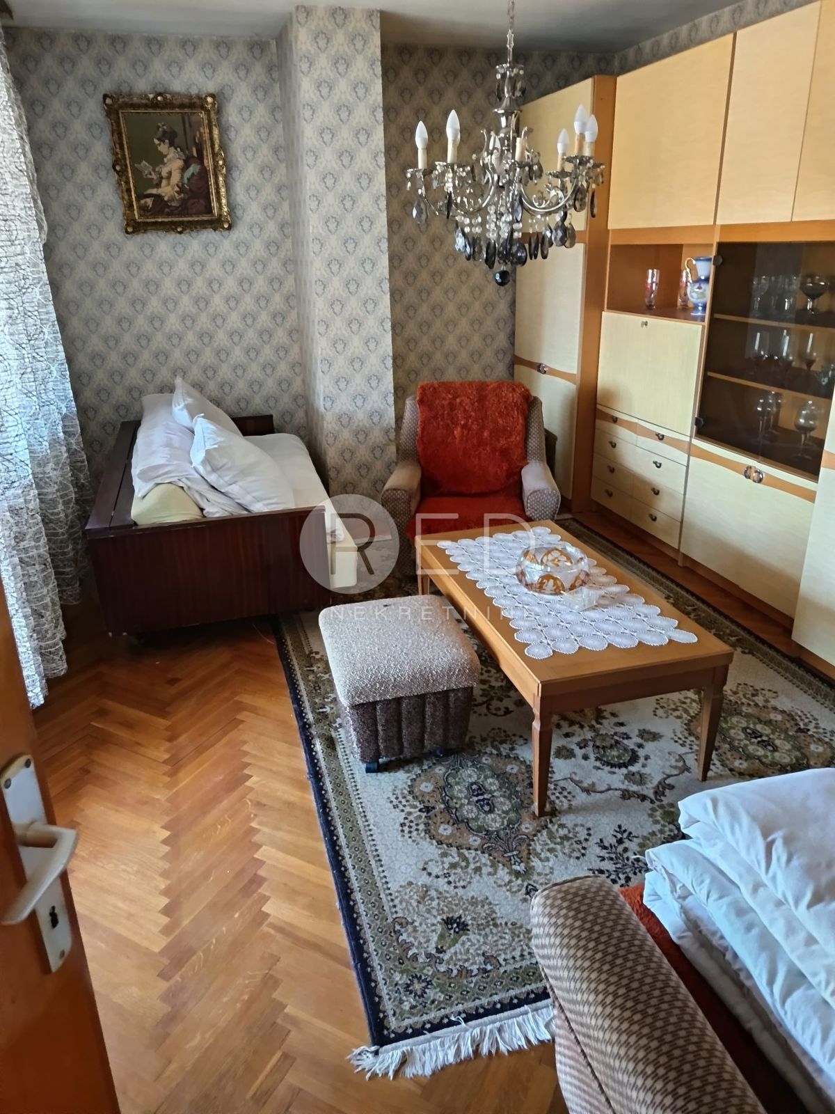 Casa Retfala, Osijek, Retfala - blizina Pampasa, 235m2