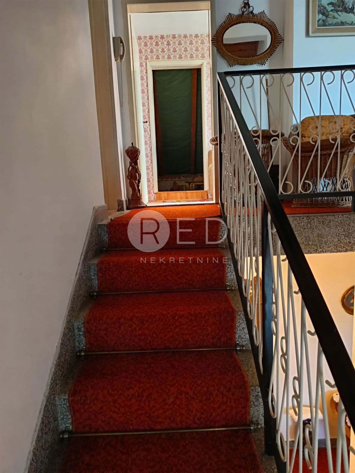 Casa Retfala, Osijek, Retfala - blizina Pampasa, 235m2