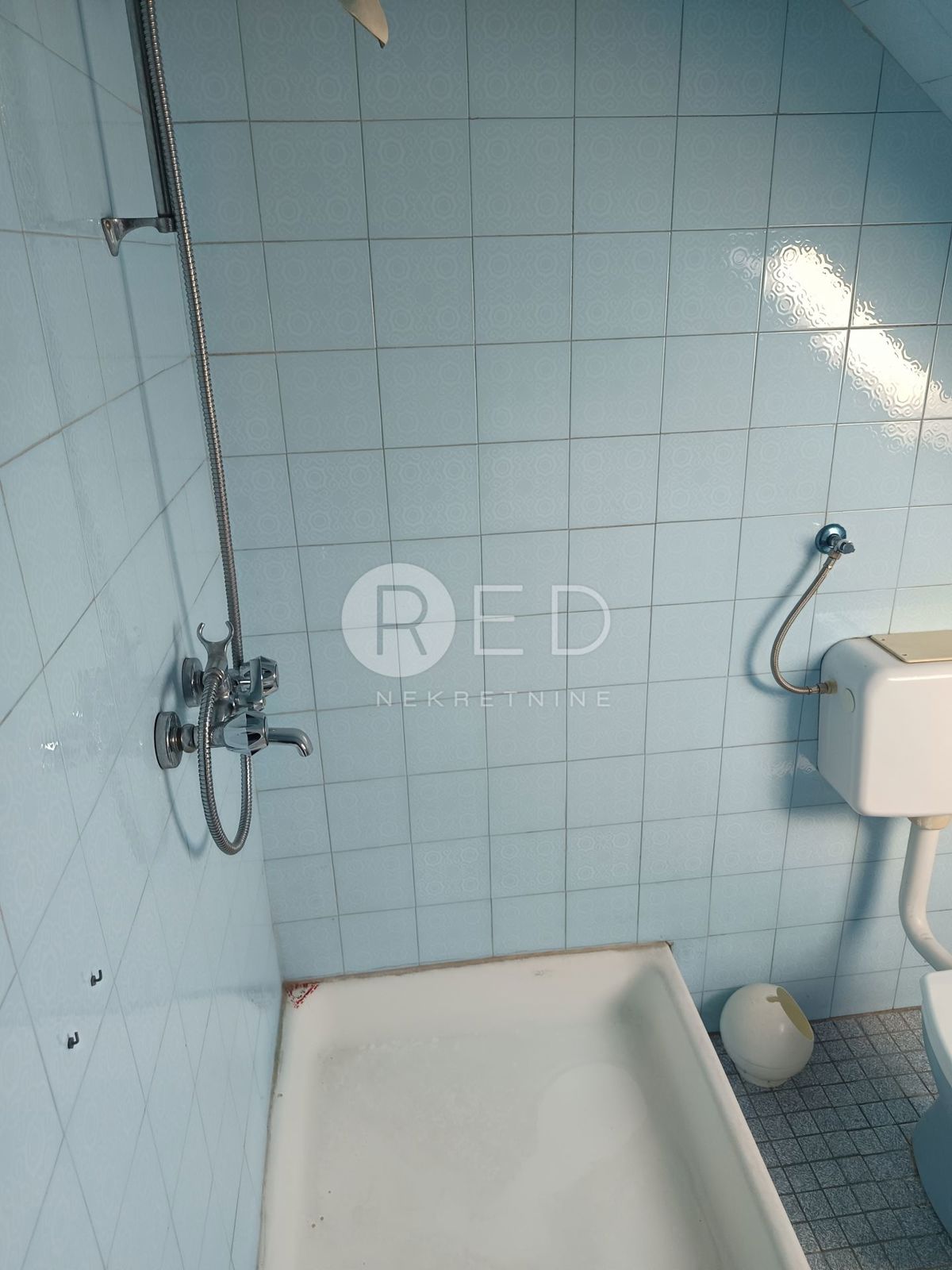 Casa Retfala, Osijek, Retfala - blizina Pampasa, 235m2