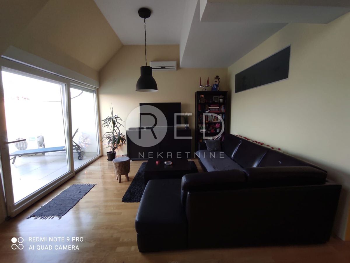 Appartamento Novi Grad, Osijek, Osijek, Novi Grad, 165m2