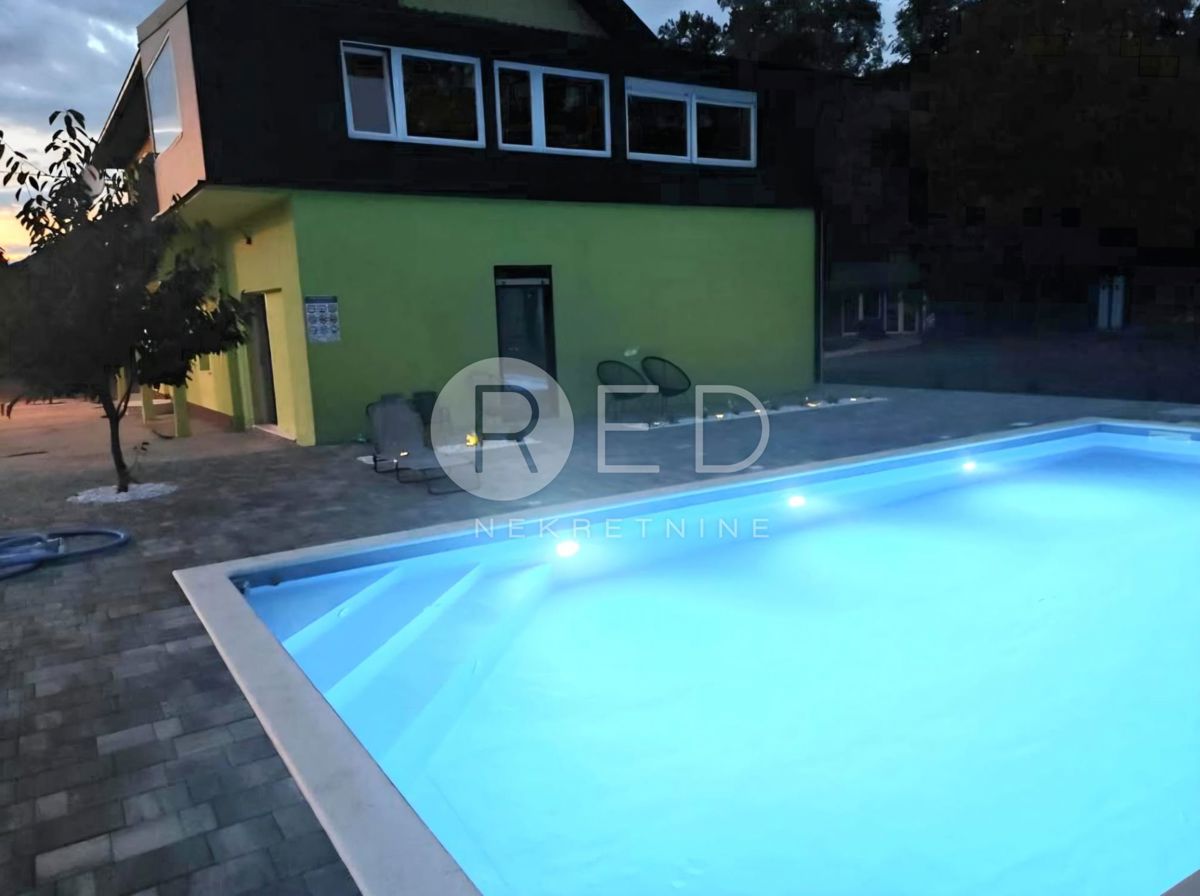 Casa Štikada, Lovinac, Lovinac, Ličko-senjska županija, 400m2