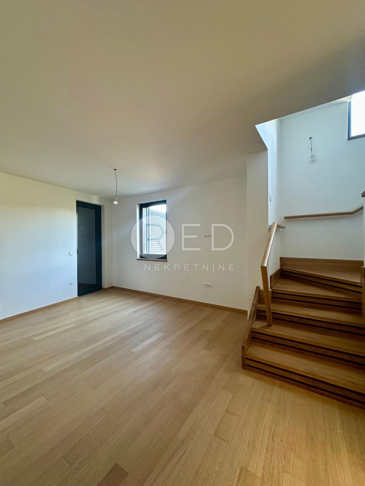 Casa Sukošan, Put Ravnila, 337m2