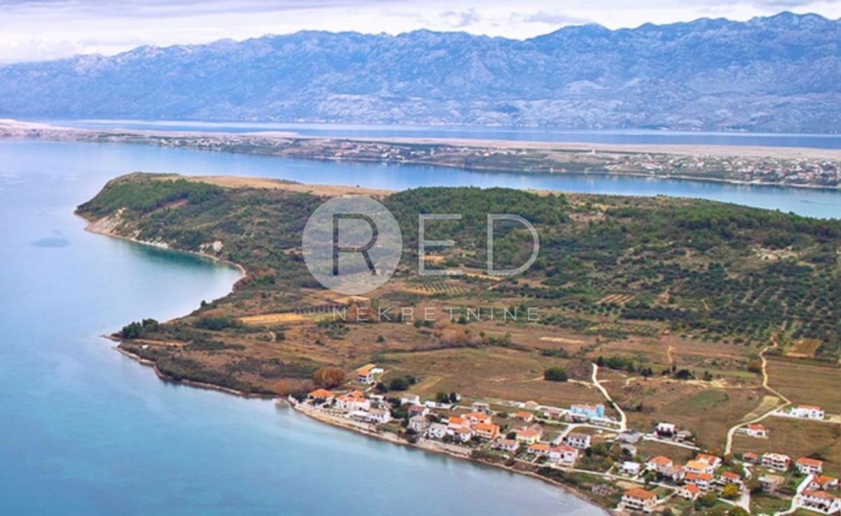 Terreno Ljubač, Ražanac, 1,06m2