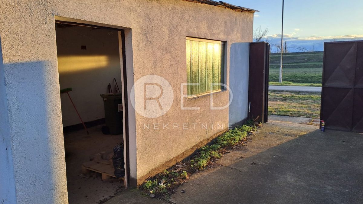 Casa Kruševica, Slavonski Šamac, Kneza Branimira, 45m2