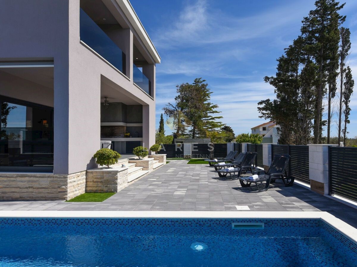 Casa Privlaka, Ulica mletačkih pomoraca, 251m2