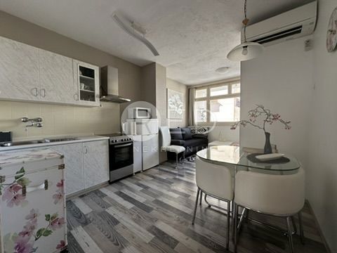 Appartamento Branimirova Obala, Zadar, 72m2