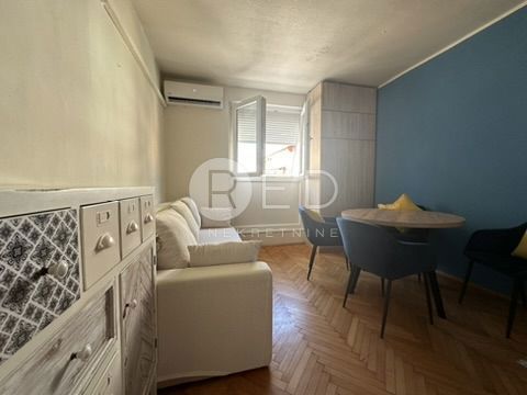 Appartamento Branimirova Obala, Zadar, 72m2