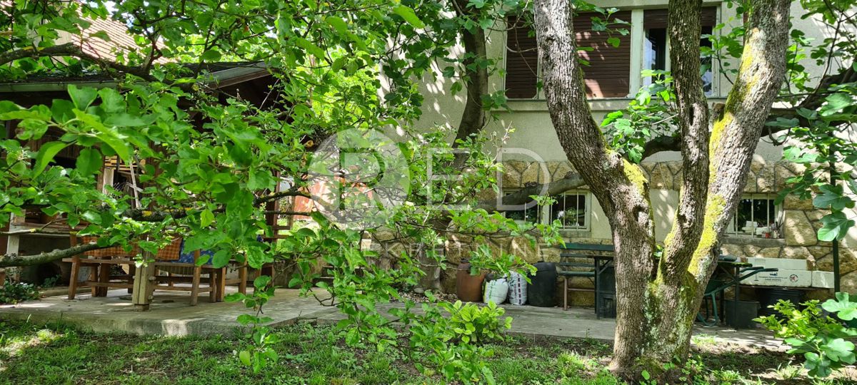 Casa Jačkovina, Podsused - Vrapče, Vrapče,Grad Zagreb, 170m2