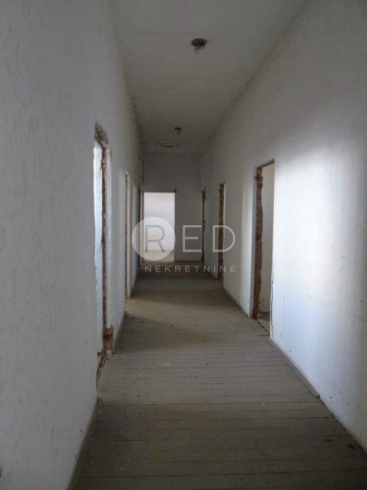 Commerciale Beli Manastir, Beli Manastir, blizina centra, poslovne zone, 620m2