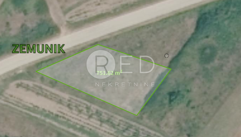 Terreno Zemunik Donji, 750m2