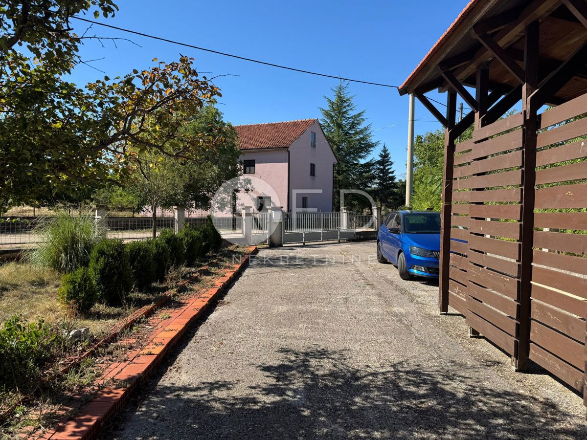 Casa Gornje Planjane, Unešić, 172m2