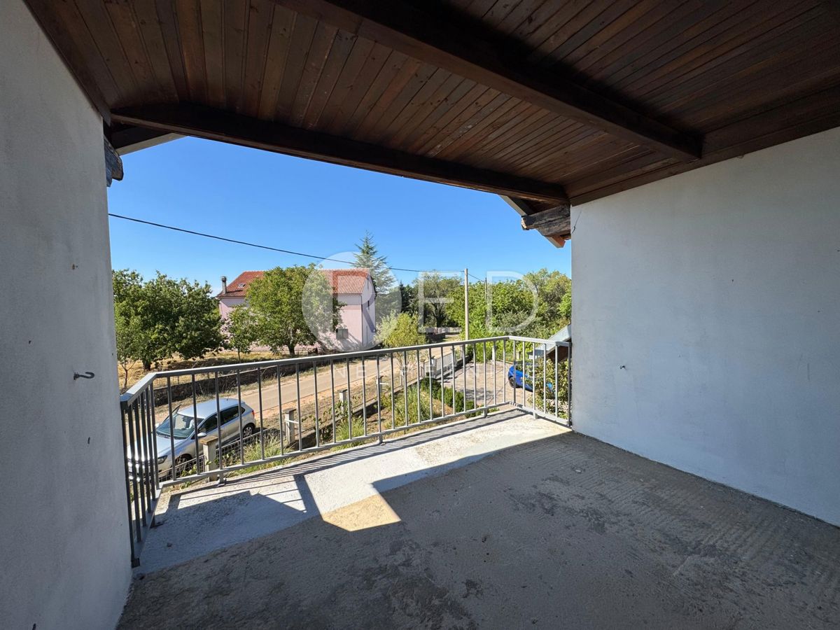 Casa Gornje Planjane, Unešić, 172m2