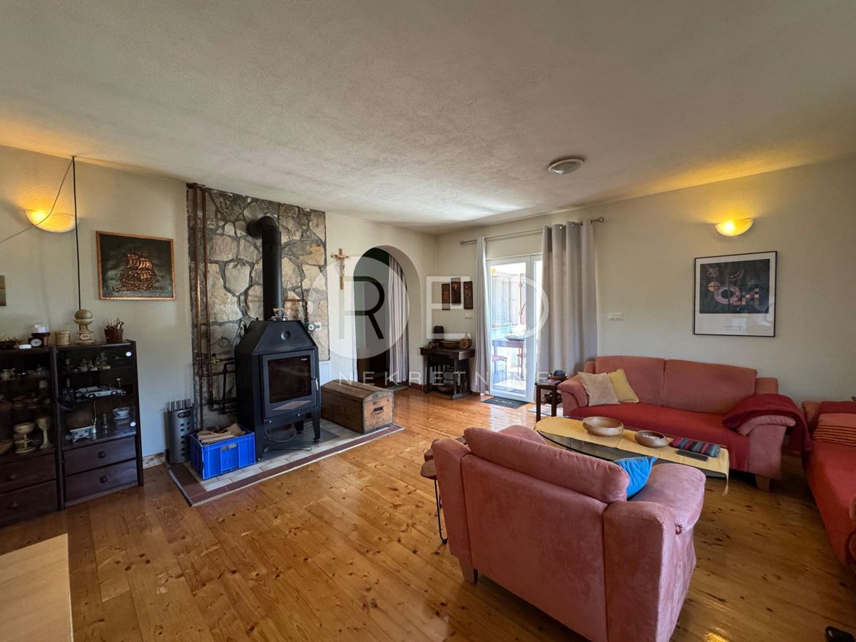 Casa Gornje Planjane, Unešić, 172m2